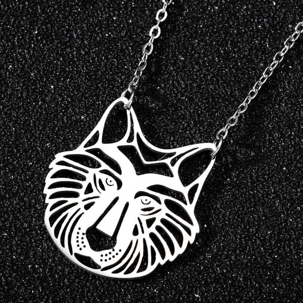 🎉 New Stainless Steel Origami Lion Necklace